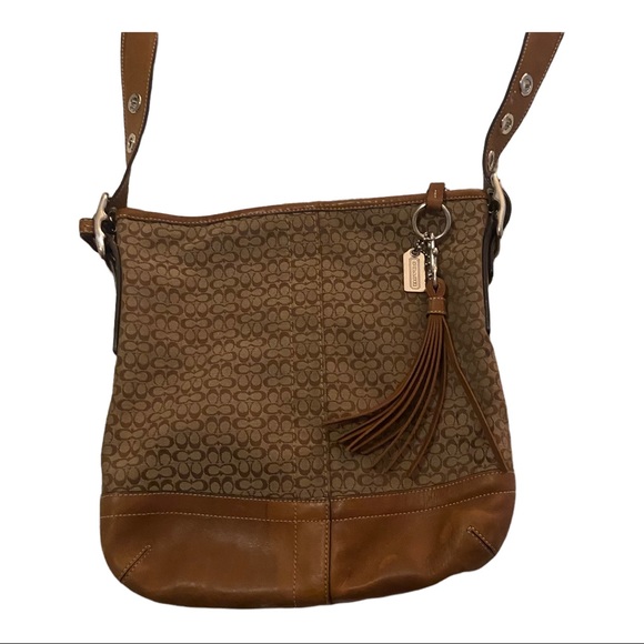 Coach Handbags - Coach crossbody purse